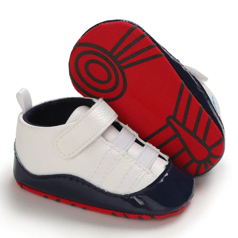 Classic Fashion Baby Shoes Casual Shoes Boys and Girls Soft Bottom Baptism Shoes Sneakers Freshman Comfort First Walking Shoes